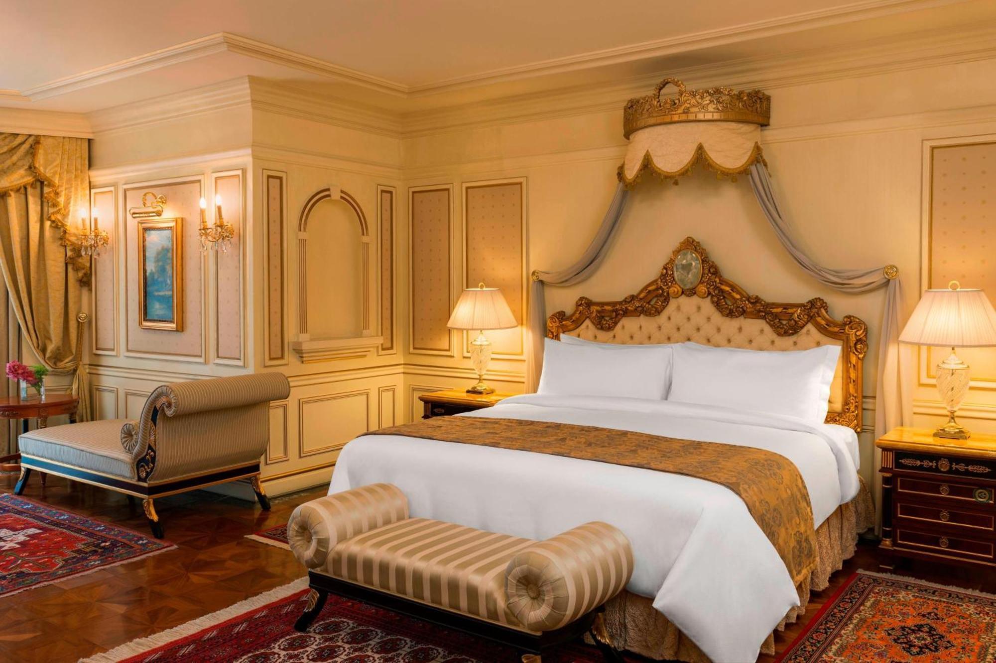 Sheraton Kuwait, A Luxury Collection Hotel, Kuwait City Exterior photo